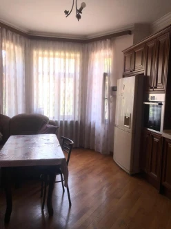 Satılır ev/villa 5 otaqlı 420 m², Memar Əcəmi m.-25