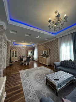 Satılır ev/villa 7 otaqlı 500 m², Bakıxanov q.-15