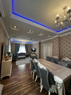 Satılır ev/villa 7 otaqlı 500 m², Bakıxanov q.-18