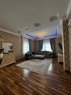 Satılır ev/villa 7 otaqlı 500 m², Bakıxanov q.-19
