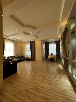 Satılır ev/villa 7 otaqlı 500 m², Bakıxanov q.-40