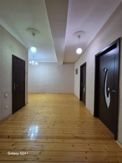 Satılır yeni tikili 3 otaqlı 135 m²,  İnşaatçılar m.-13