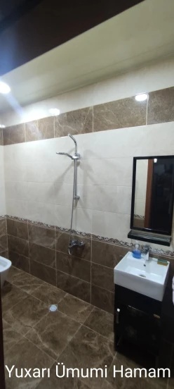 Satılır yeni tikili 4 otaqlı 200 m²,  Bakıxanov-5