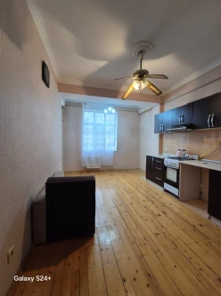 Satılır yeni tikili 3 otaqlı 135 m²,  İnşaatçılar m.-10