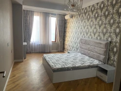 Satılır yeni tikili 4 otaqlı 180 m², Badamdar q.-5