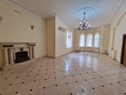 İcarə ofis 16 otaqlı 400 m², 20 yanvar m.-6