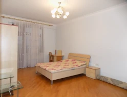 İcarə yeni tikili 4 otaqlı 220 m², 8 Noyabr m.-4