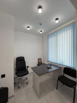 Satılır obyekt 50 m²,  20 yanvar m.-4
