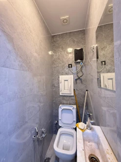 Satılır obyekt 50 m²,  20 yanvar m.-8