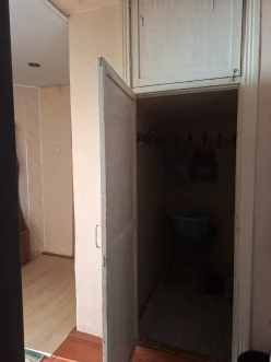 Satılır köhnə tikili 4 otaqlı 80 m²,  Qaraçuxur-5