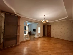 Satılır yeni tikili 4 otaqlı 165 m², Elmlər Akademiyası m.-2