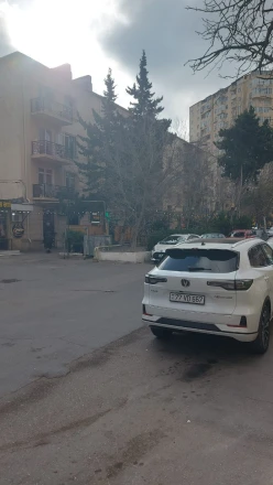 Satılır obyekt 65 m², Bakıxanov-6 Satılır obyekt 65 m², Bakıxanov-6