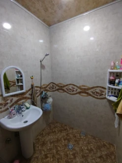 Satılır köhnə tikili 2 otaqlı 35 m², Bakıxanov-16 Satılır köhnə tikili 2 otaqlı 35 m², Bakıxanov-16