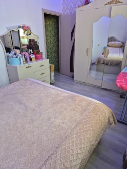 Satılır ev/villa 7 otaqlı 400 m²,  İnşaatçılar m.-22