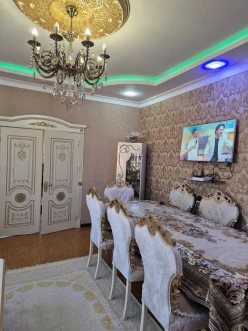 Satılır ev/villa 7 otaqlı 400 m²,  İnşaatçılar m.-7