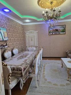 Satılır ev/villa 7 otaqlı 400 m²,  İnşaatçılar m.-19