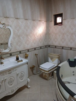 Satılır ev/villa 7 otaqlı 400 m²,  İnşaatçılar m.-6