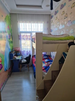 Satılır ev/villa 7 otaqlı 400 m²,  İnşaatçılar m.-23