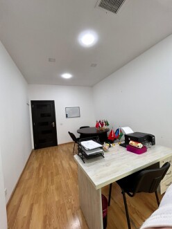 İcarə ofis 1 otaqlı 18 m²,  28 May m.-3