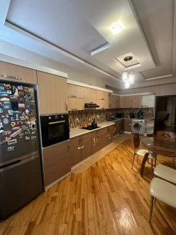 Satılır yeni tikili 4 otaqlı 105 m²,  İnşaatçılar m.-12