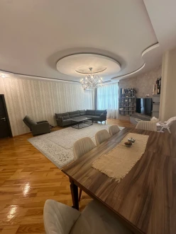 Satılır yeni tikili 4 otaqlı 105 m²,  İnşaatçılar m.-13