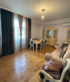 Satılır yeni tikili 3 otaqlı 83 m², İnşaatçılar m.-12