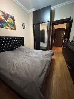 Satılır yeni tikili 2 otaqlı 44 m², İnşaatçılar m.-10