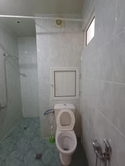 Satılır köhnə tikili 2 otaqlı 60 m², Azadlıq prospekti m.-9