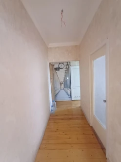 Satılır köhnə tikili 2 otaqlı 60 m², Azadlıq prospekti m.-12