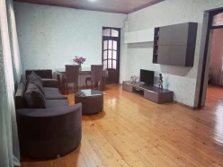 Satılır bağ evi 140 m², Binə q.-9