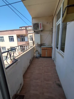 Satılır yeni tikili 2 otaqlı 76 m², İnşaatçılar m.-9