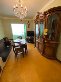 Satılır köhnə tikili 2 otaqlı 60 m²,  İnşaatçılar m.-14