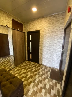 Satılır köhnə tikili 2 otaqlı 60 m²,  İnşaatçılar m.-6
