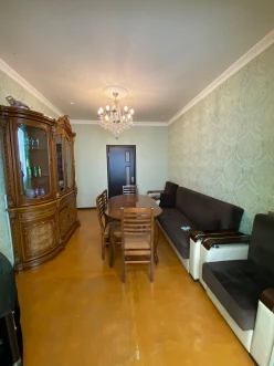 Satılır köhnə tikili 2 otaqlı 60 m²,  İnşaatçılar m.-15