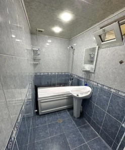 Satılır köhnə tikili 2 otaqlı 60 m², İnşaatçılar m.-2