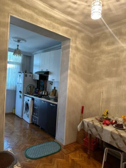 Satılır köhnə tikili 3 otaqlı 85 m², Azadlıq prospekti m.-11