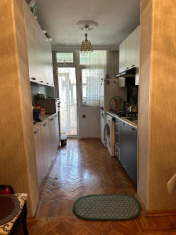 Satılır köhnə tikili 3 otaqlı 85 m², Azadlıq prospekti m.-10