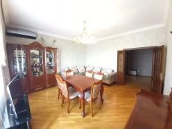 Satılır yeni tikili 3 otaqlı 107 m², İnşaatçılar m.-14