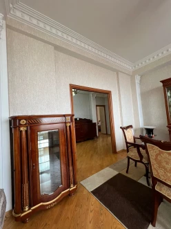 İcarə yeni tikili 4 otaqlı 180 m²,  Sahil m.-5