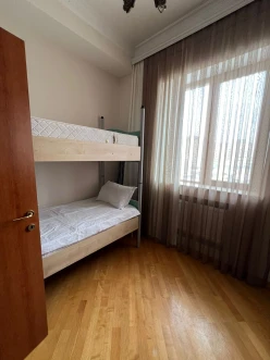 İcarə yeni tikili 4 otaqlı 180 m²,  Sahil m.-10