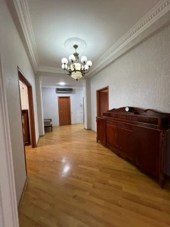 İcarə yeni tikili 4 otaqlı 180 m²,  Sahil m.-22