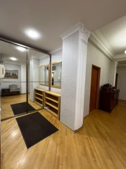 İcarə yeni tikili 4 otaqlı 180 m²,  Sahil m.-21