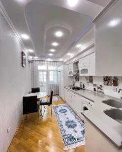 Satılır yeni tikili 2 otaqlı 90 m², Neftçilər m.-3