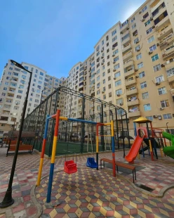 Satılır yeni tikili 2 otaqlı 90 m², Neftçilər m.-10