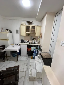 Satılır obyekt 85 m²,  8 Noyabr m.-8