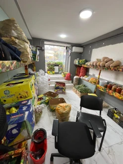 Satılır obyekt 85 m²,  8 Noyabr m.-9