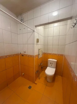 Satılır köhnə tikili 2 otaqlı 42 m²,  20 yanvar m.-9