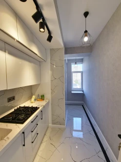 Satılır yeni tikili 3 otaqlı 75 m², Qara Qarayev m.-14