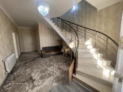 Satılır yeni tikili 6 otaqlı 200 m², Ramana q.-4