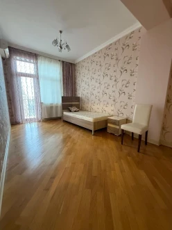 İcarə yeni tikili 3 otaqlı 125 m²,  Elmlər Akademiyası m.-6